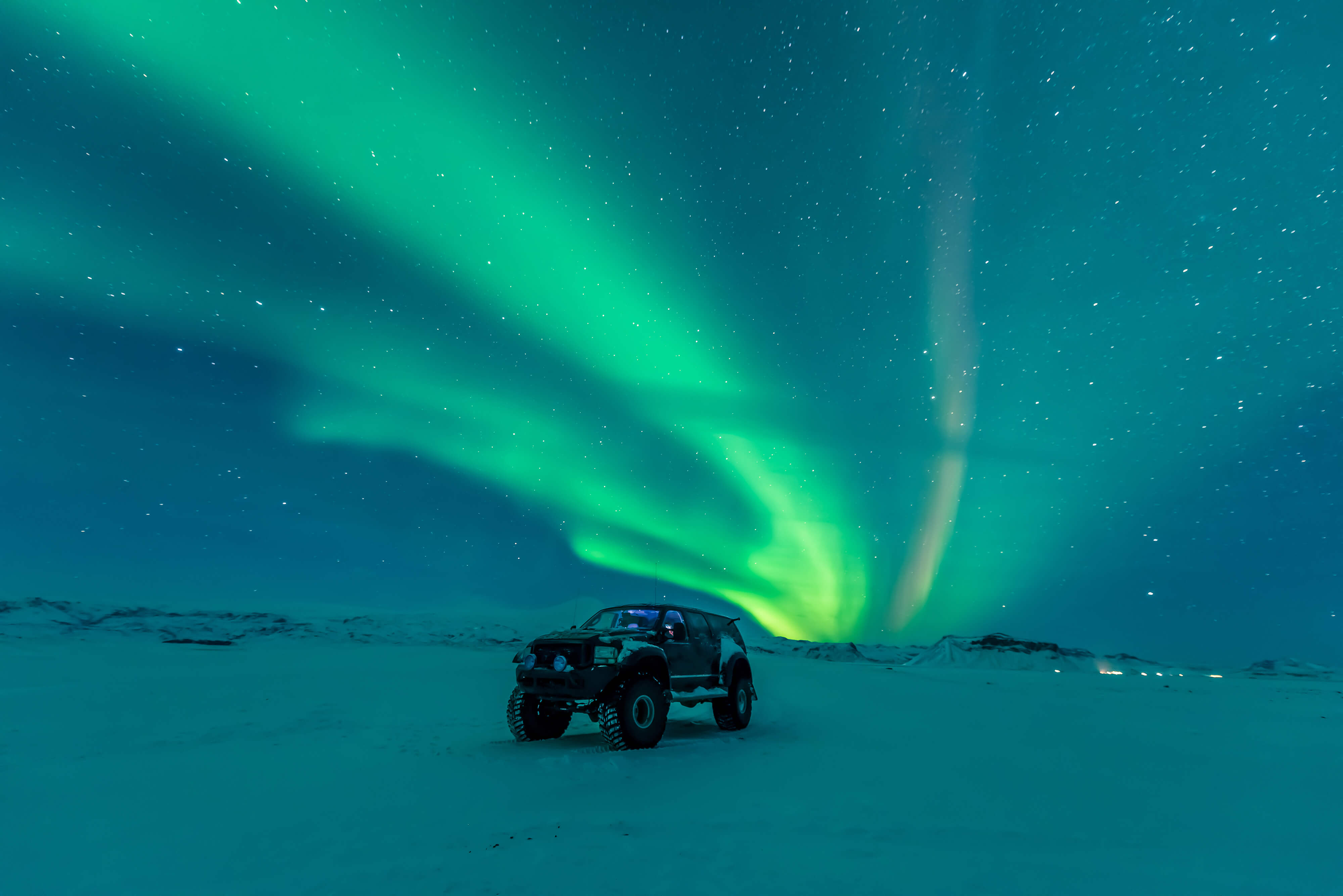 Private Northern Lights tour with Eskimos